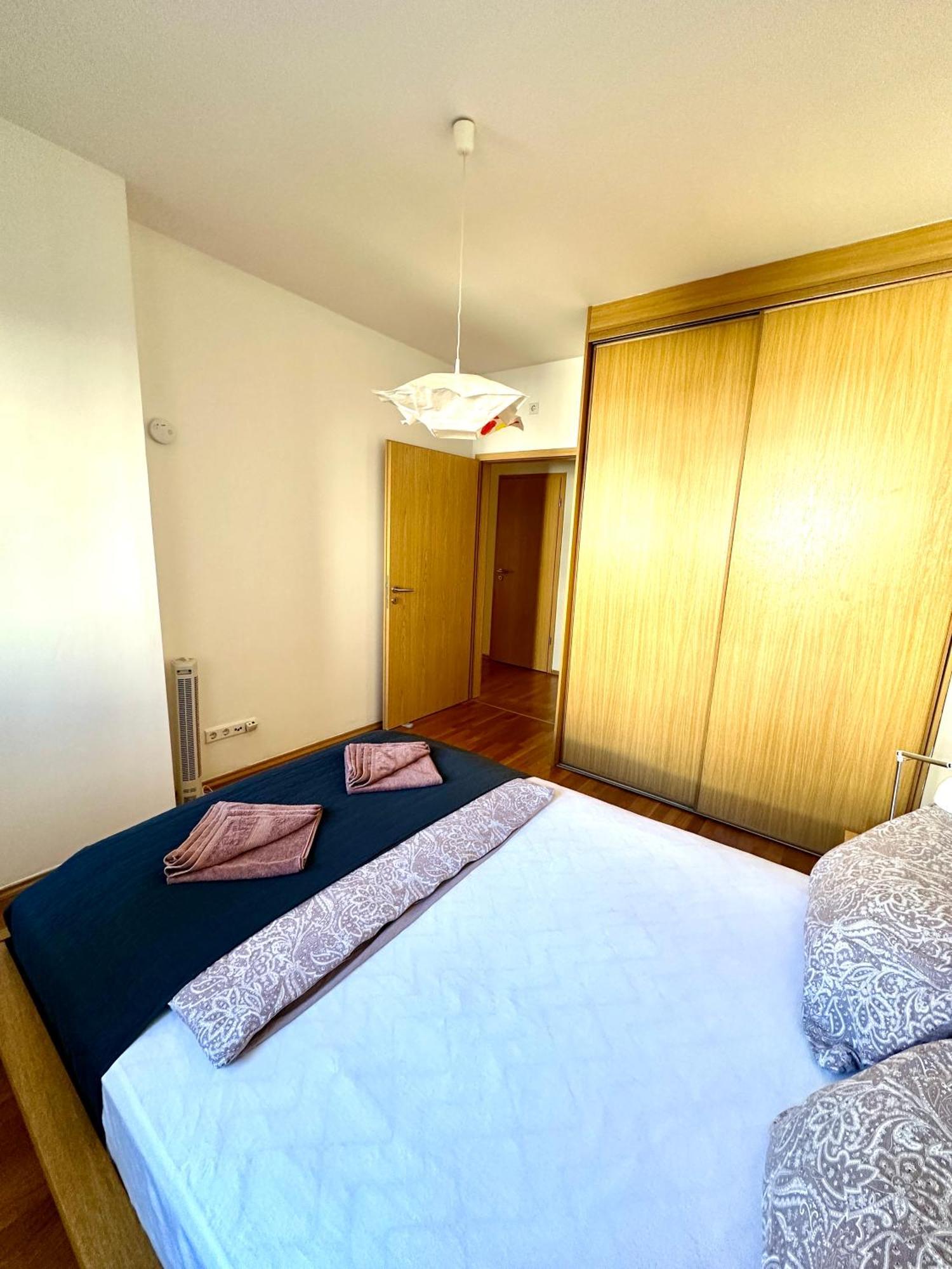 Central Apartment With Balcony 布达佩斯 外观 照片
