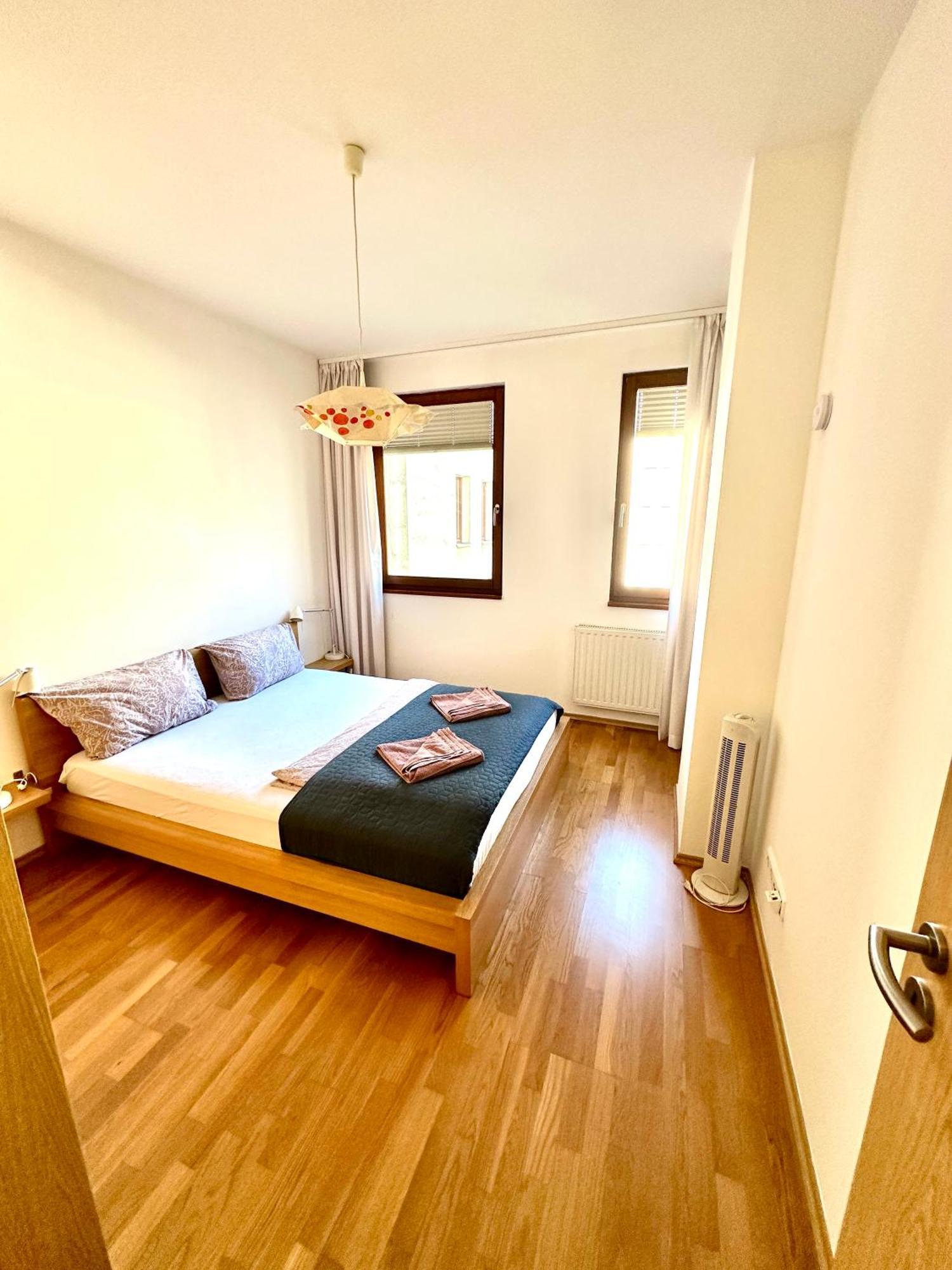 Central Apartment With Balcony 布达佩斯 外观 照片