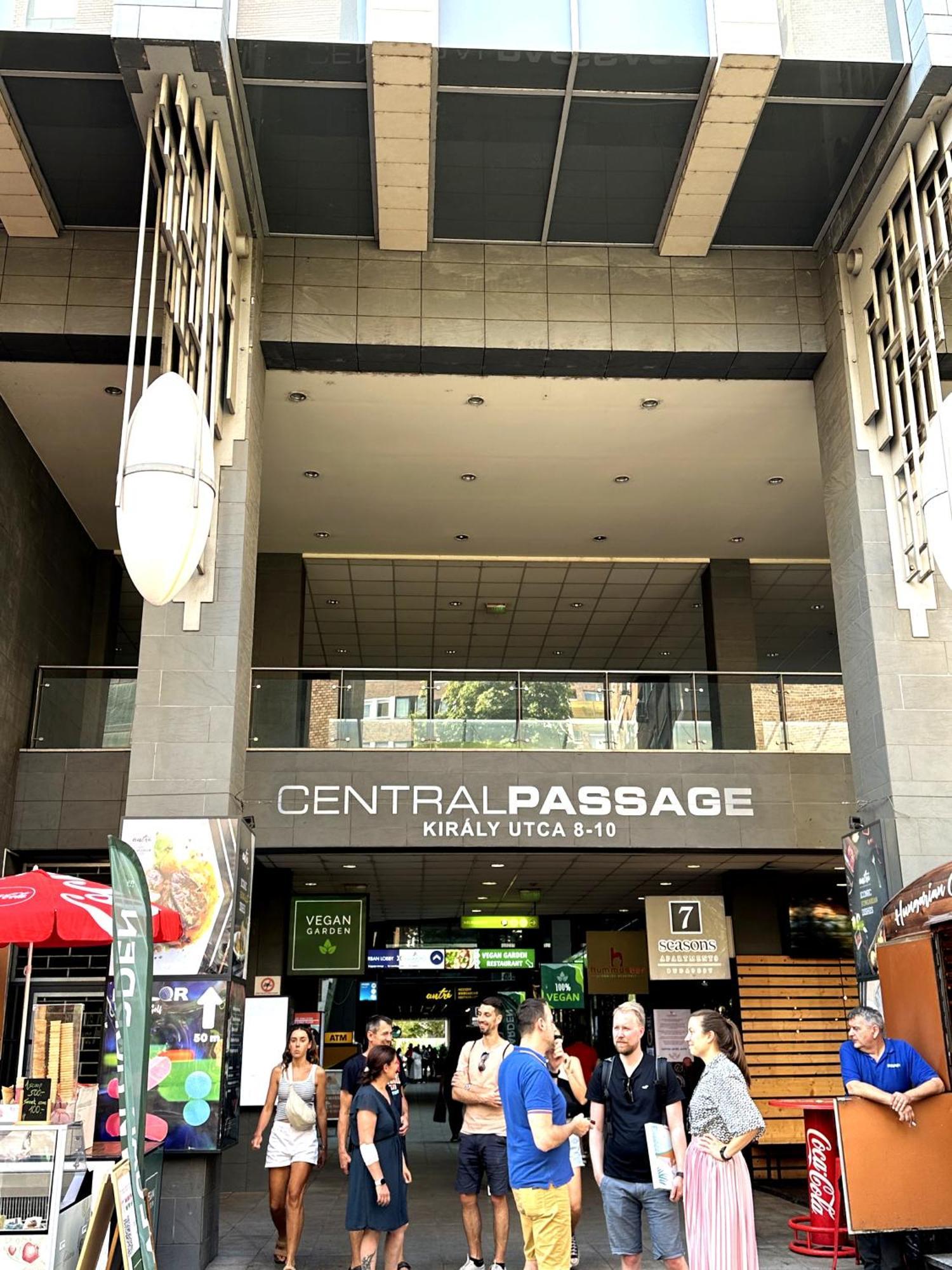 Central Apartment With Balcony 布达佩斯 外观 照片